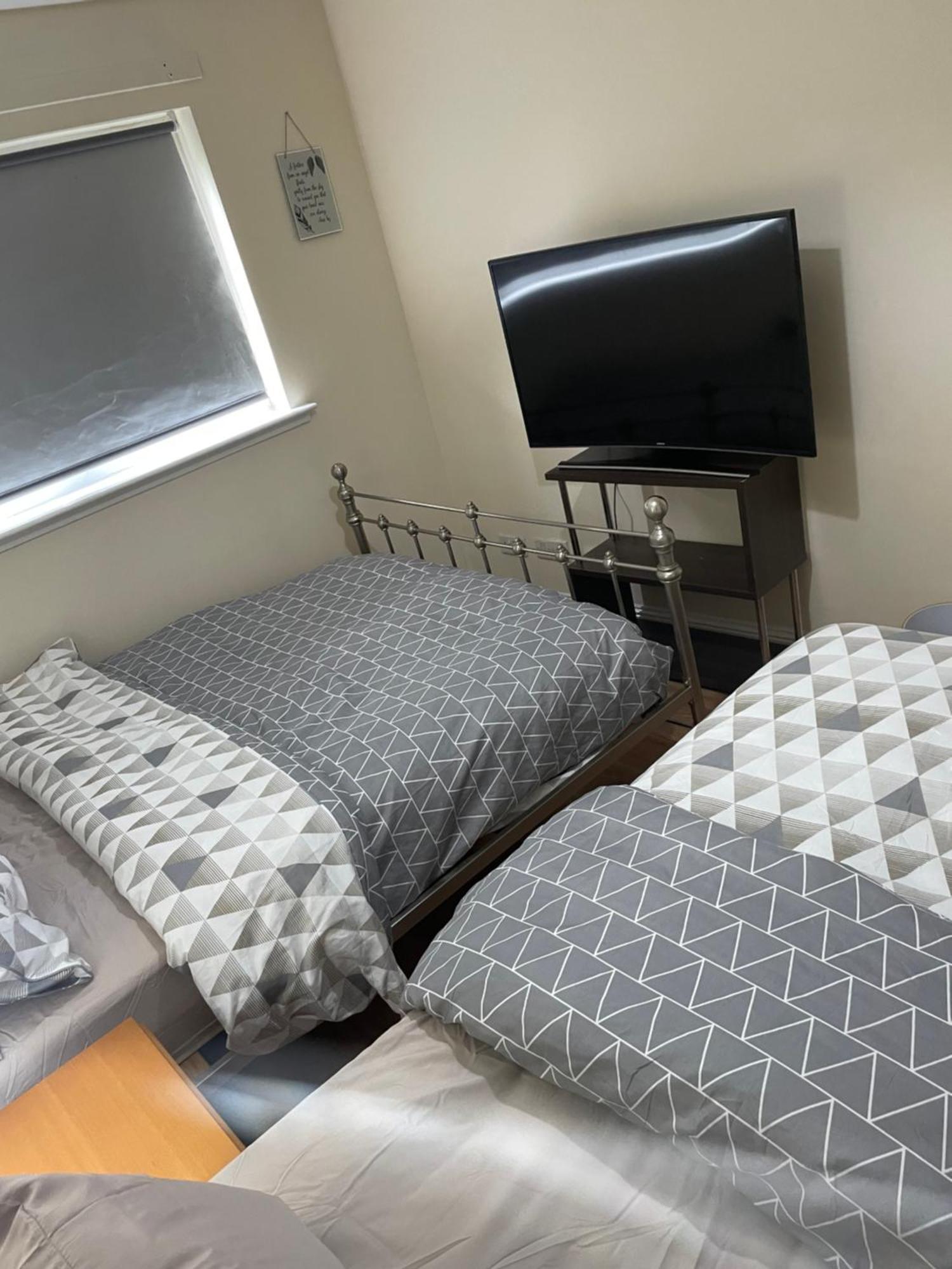 Apartment 3 Bed, 2 Bedroom City Centre Apt Glasgow