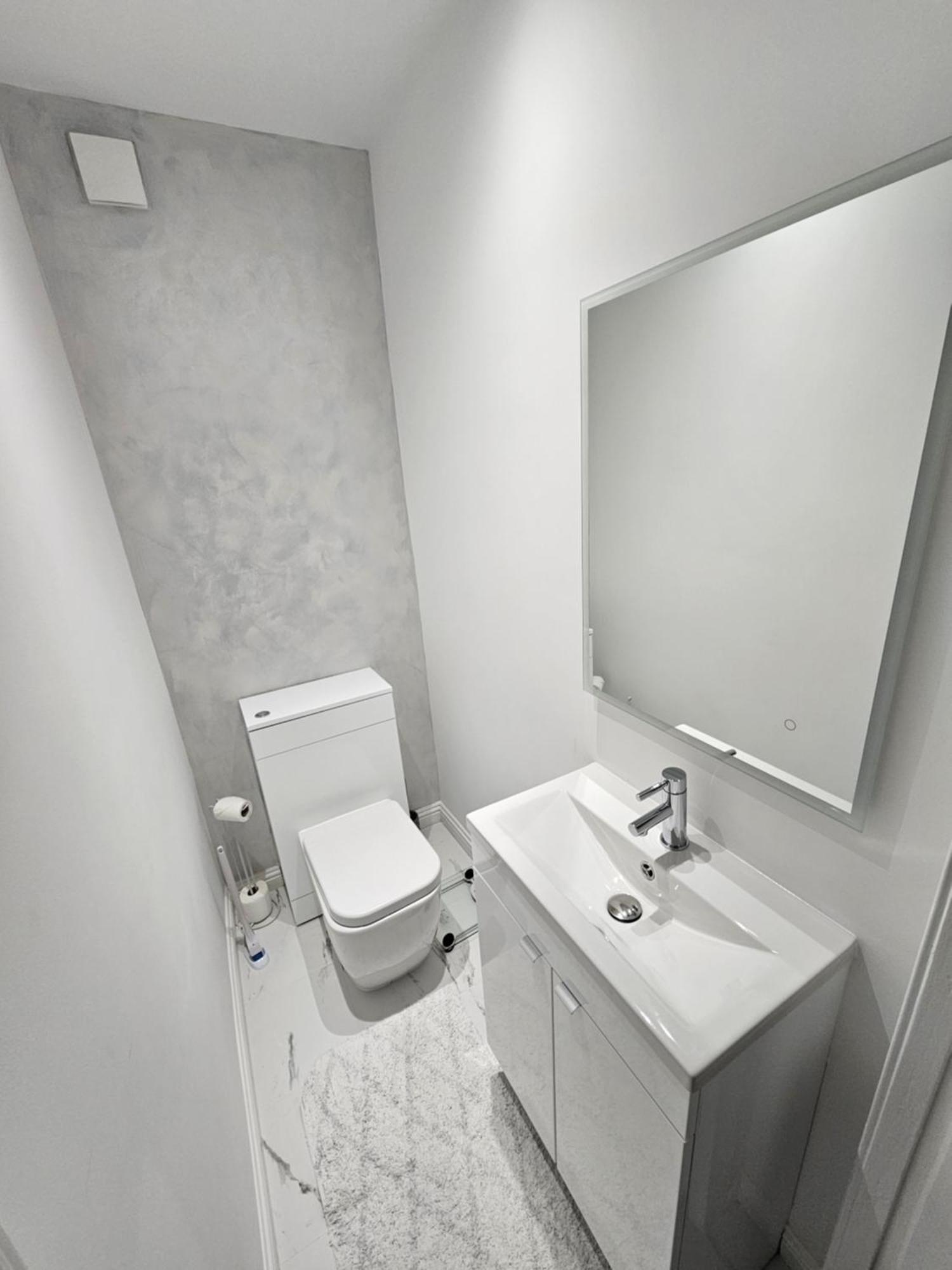 Lovely House With Private Parking! Glasgow!