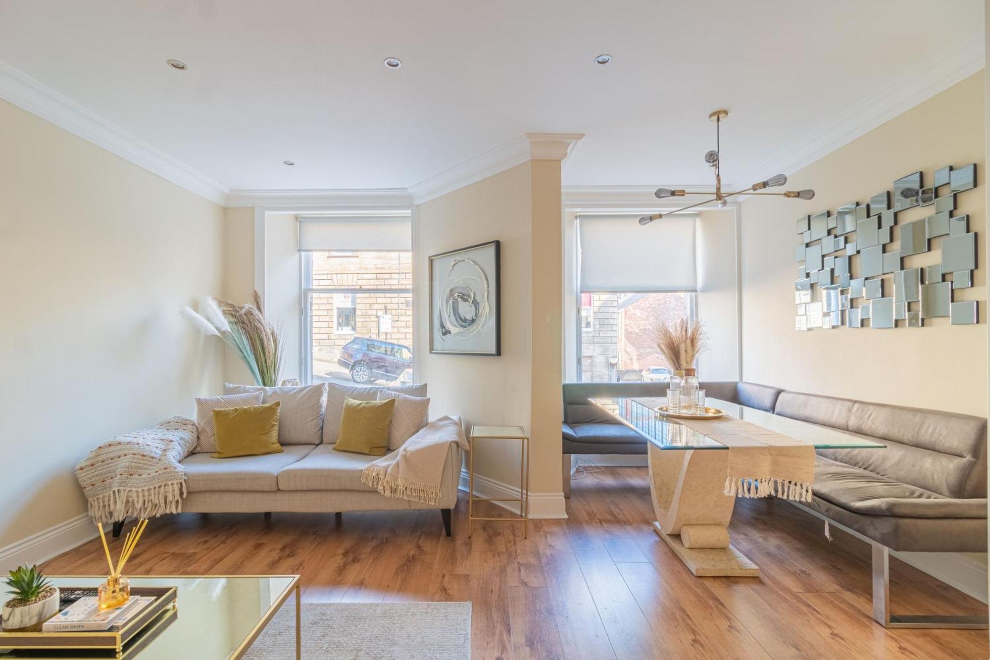 Large Blythswood Apartment