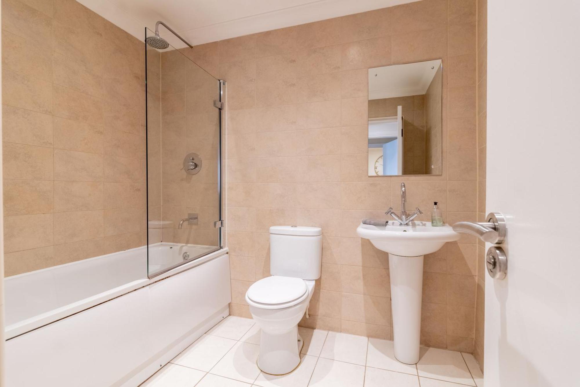 Large Blythswood *