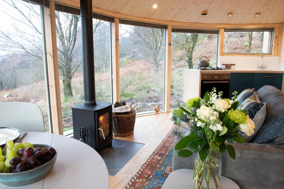 Apartment Craigmaddie Muir Roundhouse With Hot Tub Romantic, Luxury, Rural For 2 Near Milngavie