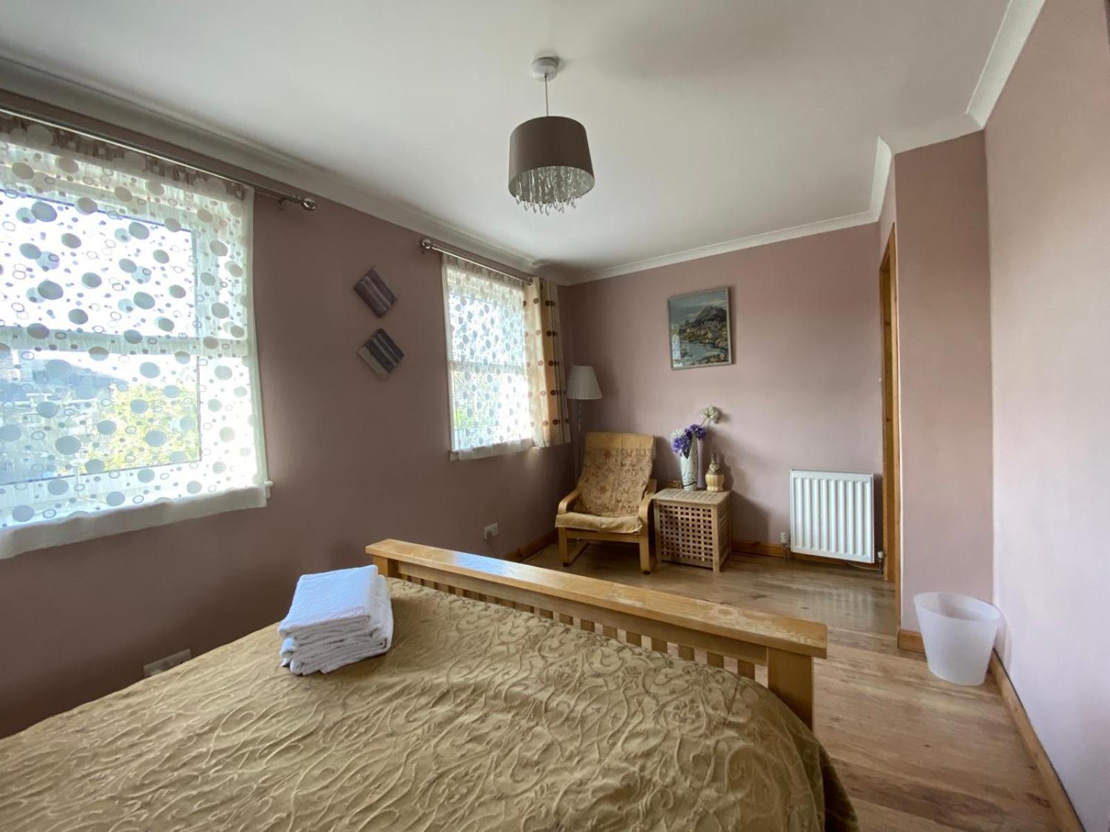 Holiday home Stunning 3 Bedroom House With 2 Bathrooms