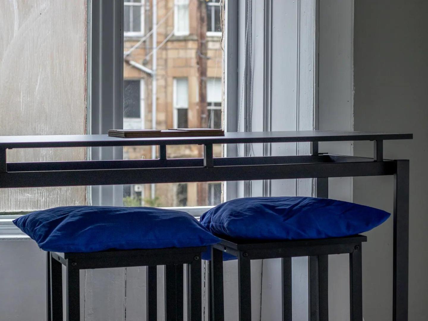 Apartment Pass The Keys West End Cosy Pop Of Colour