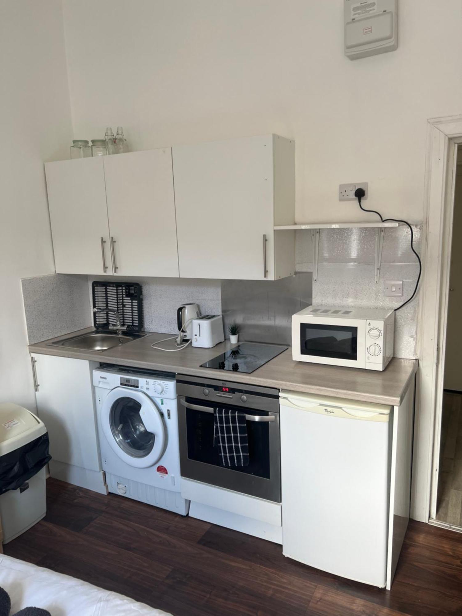 Apartment Great Western Road Studio With En Glasgow