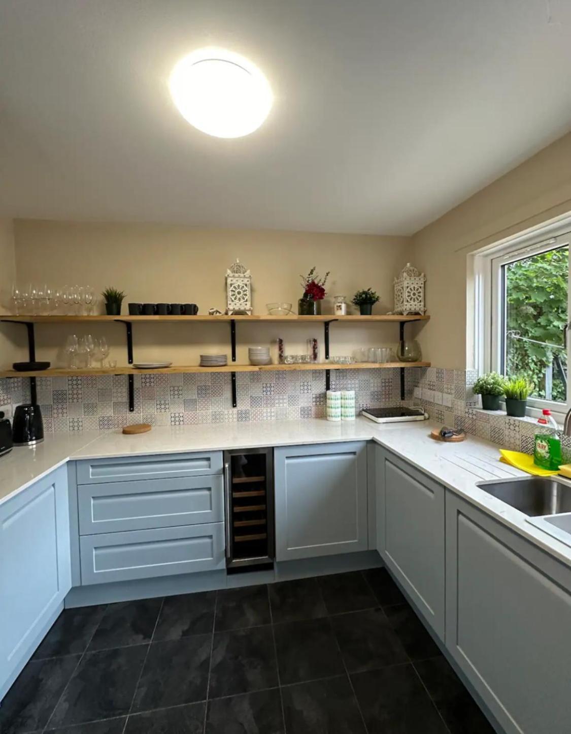 Beautiful House In Clydebank *
