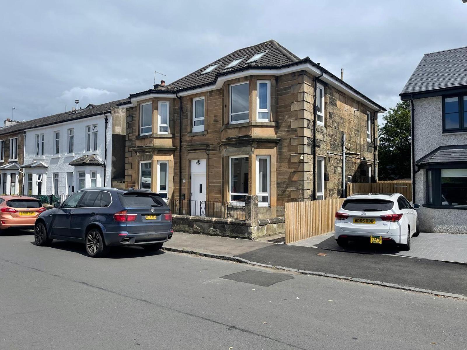 Elder Park Apartment Glasgow