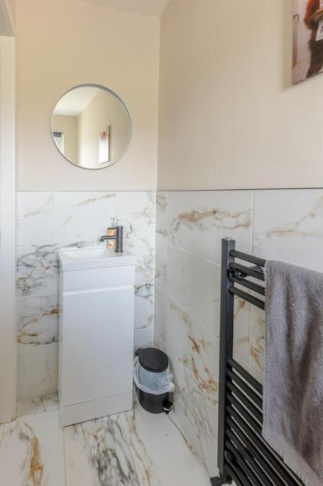 Holiday home Modern 3 Bedroom In Glasgow