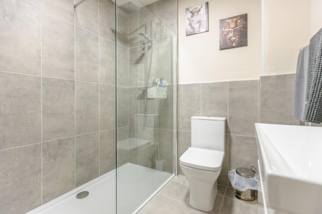Holiday home Modern 3 Bedroom In
