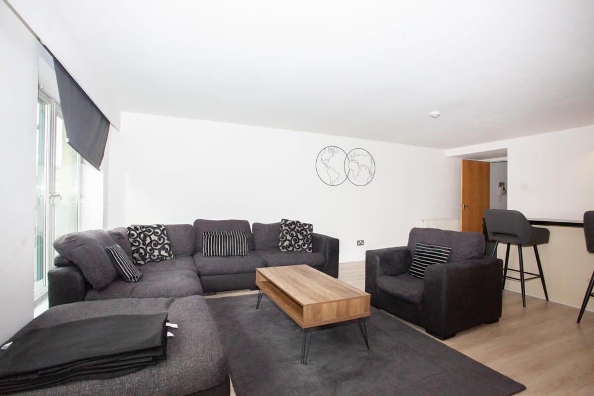 Apartment City Centre W Parking & Hyperoptic Wifi *