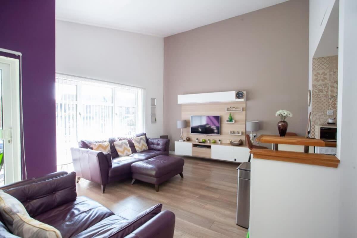 Apartment Mosspark Boulevard Exec Ii - Free Parking Glasgow