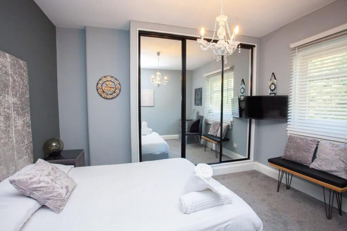 Holiday home Beautifully Designed Pollok House Glasgow