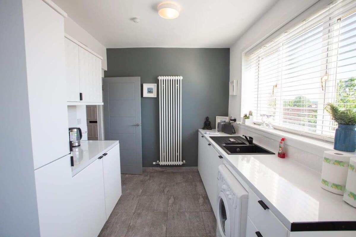 Beautifully Designed Pollok House Holiday home
