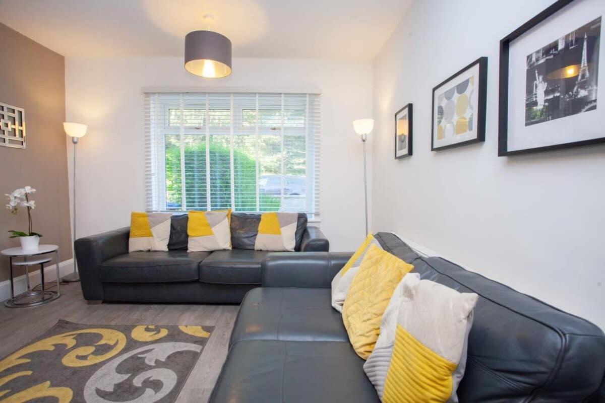 Beautifully Designed Pollok House *
