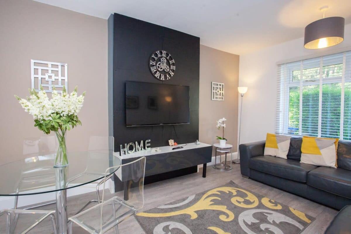 Holiday home Beautifully Designed Pollok House