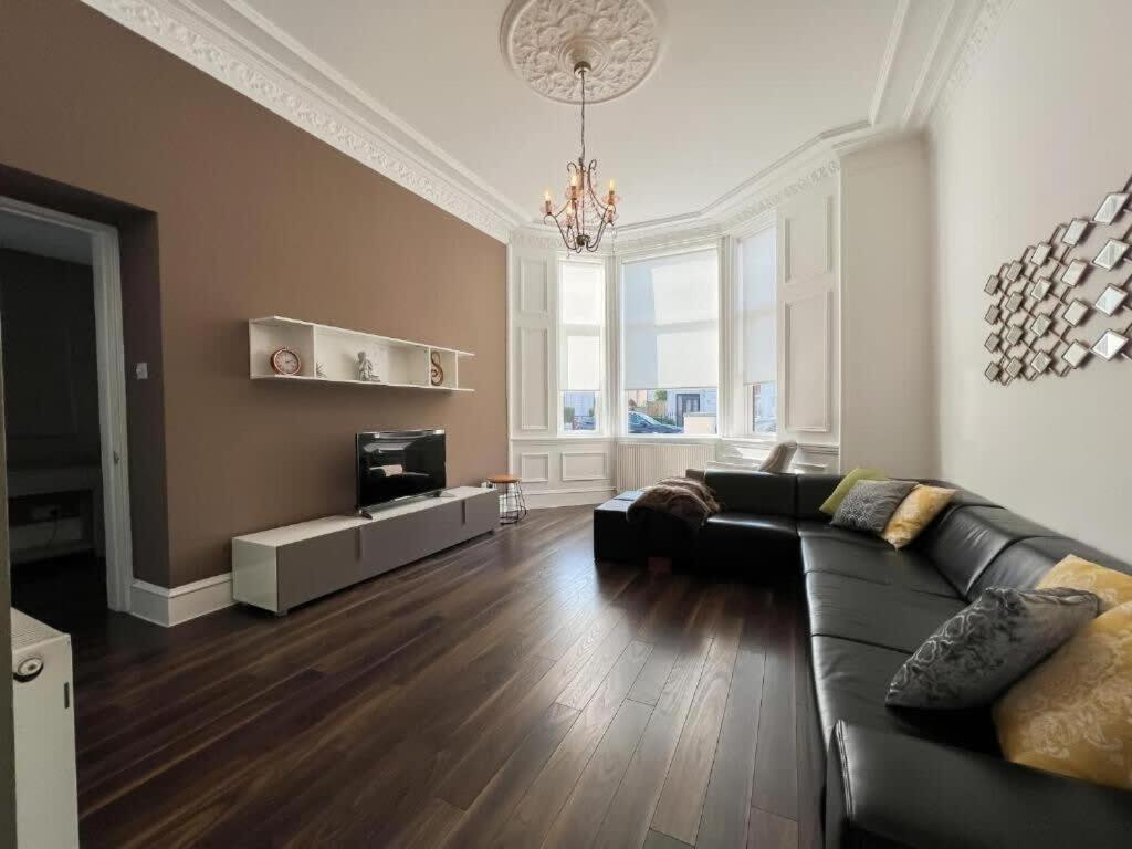 Barfillan House In *