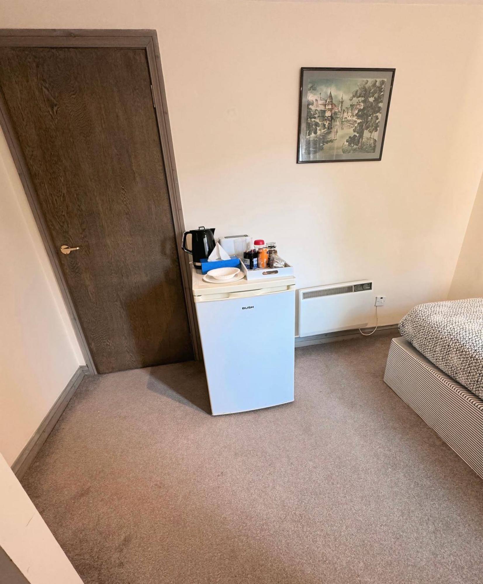 The Cozy Mini Haven With Comfy Single Bed *