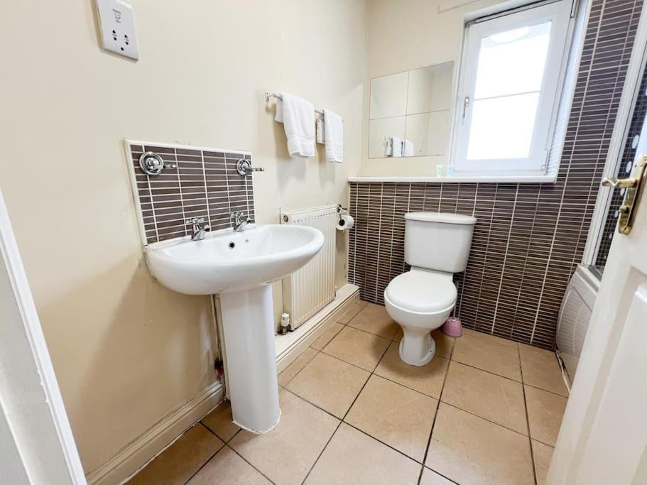 Semi-detached In * Glasgow