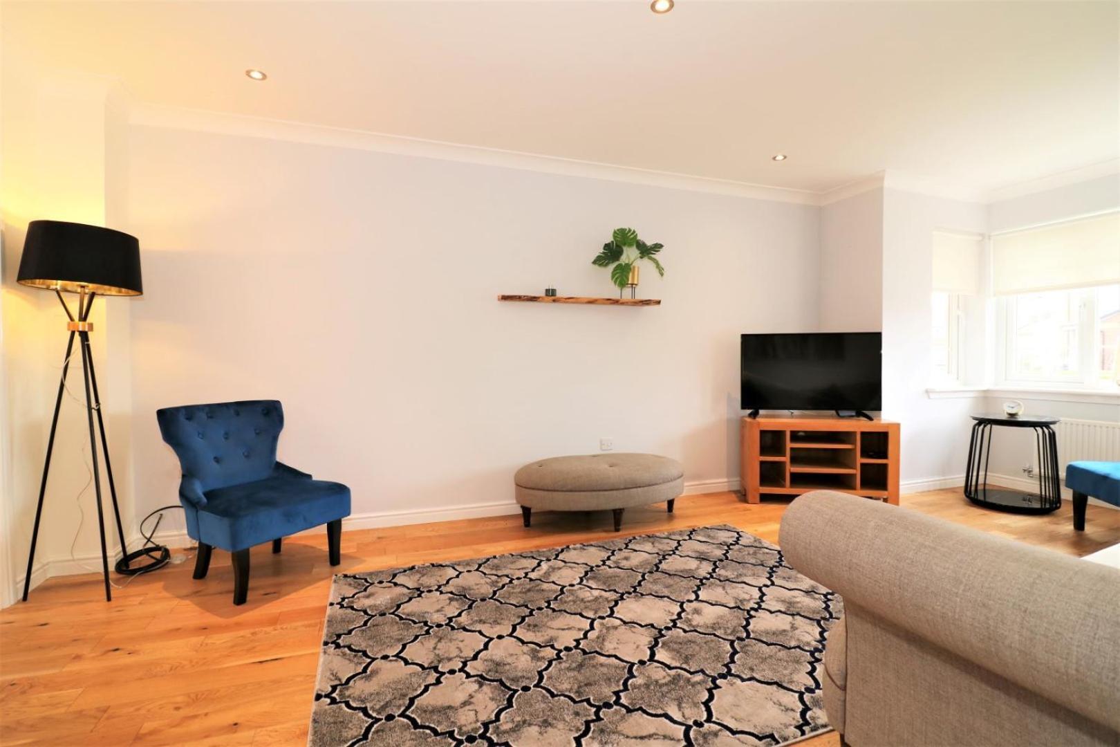 Signature - Morrison House Apartment