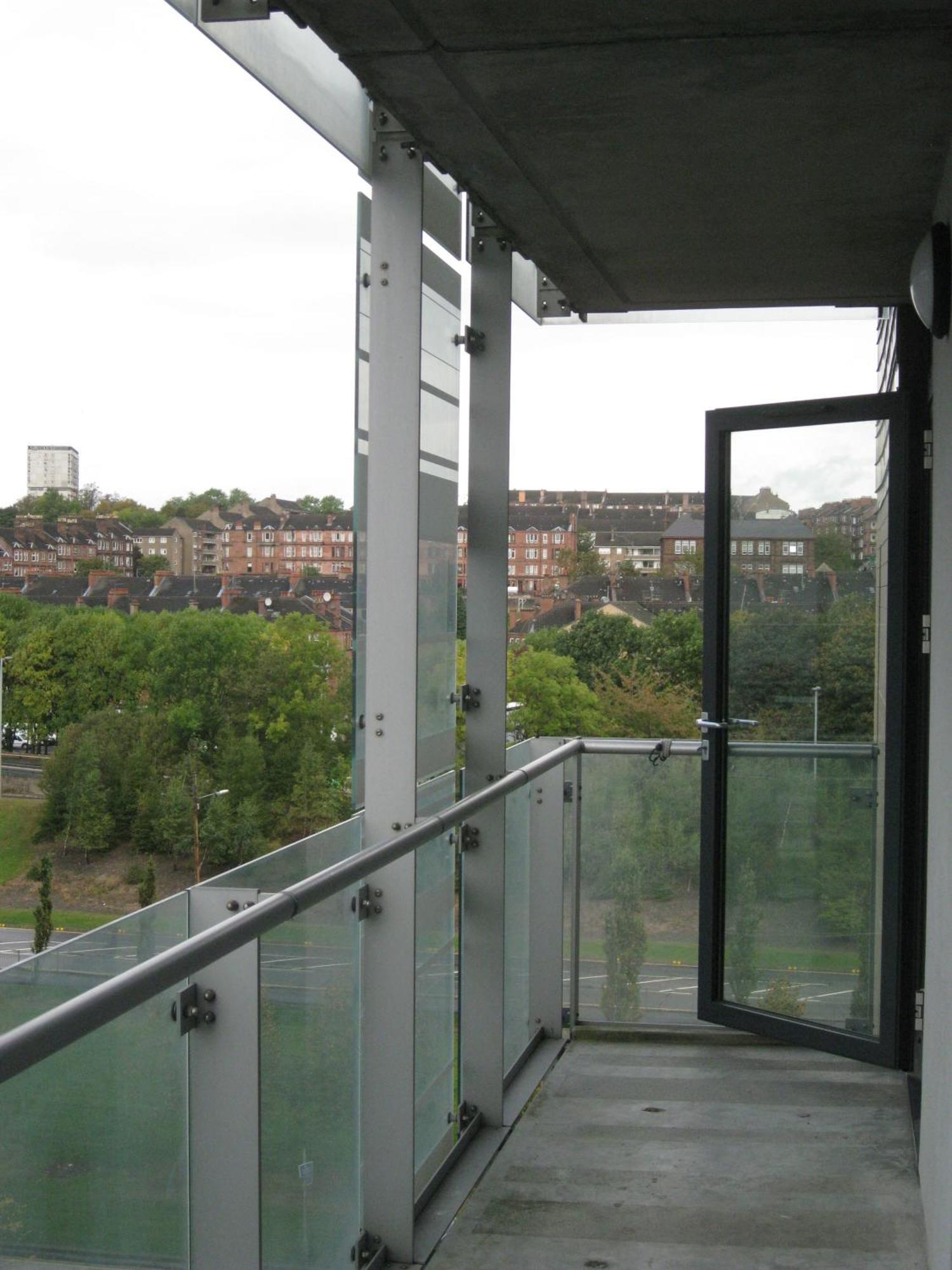Apartment Harbour River West End