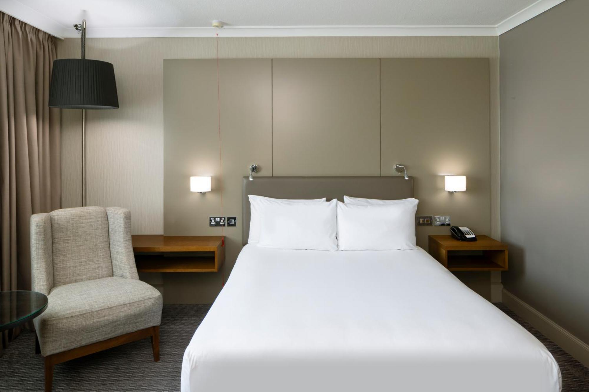 Crowne Plaza By Ihg 4*