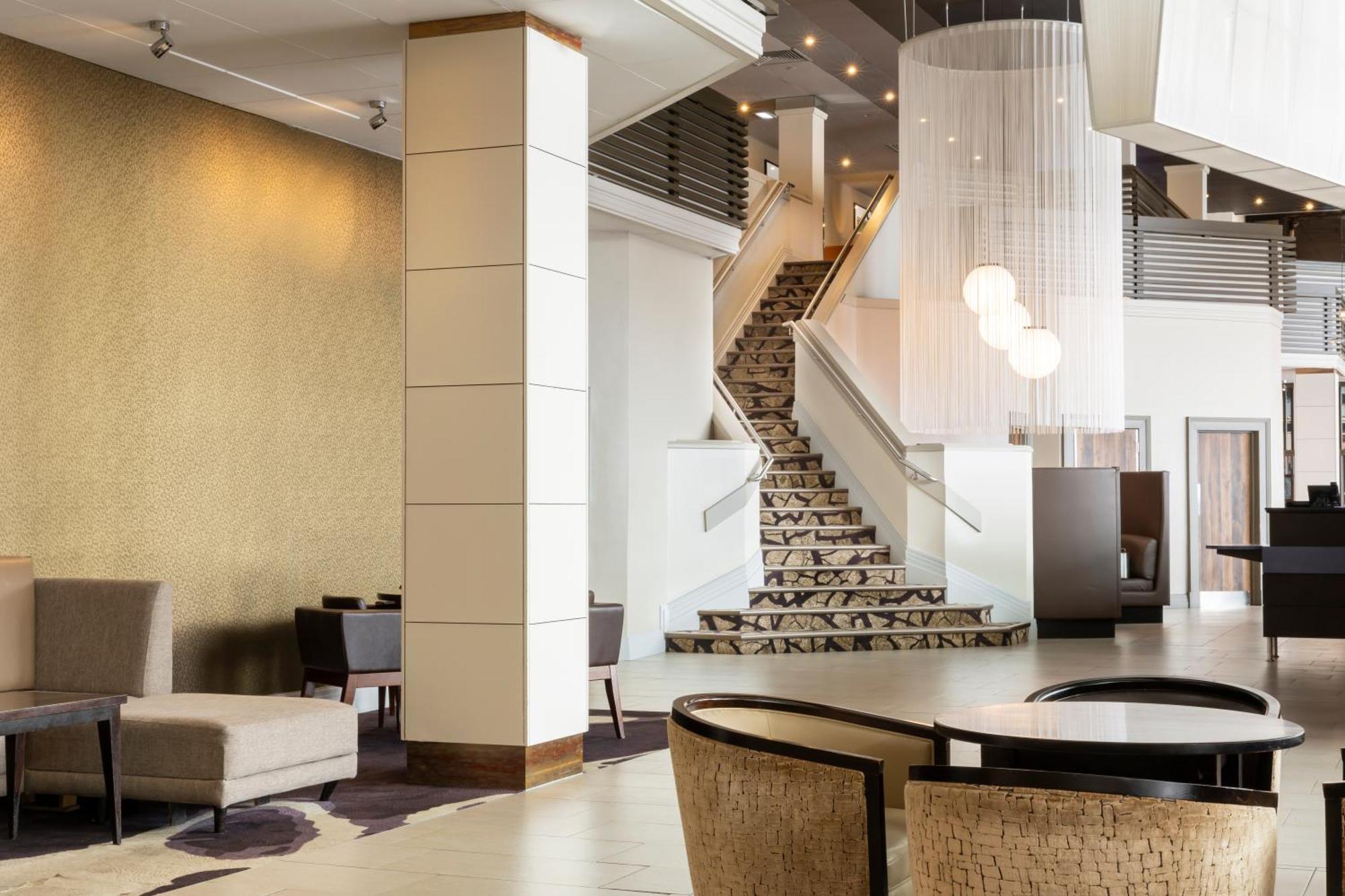 Crowne Plaza By Ihg