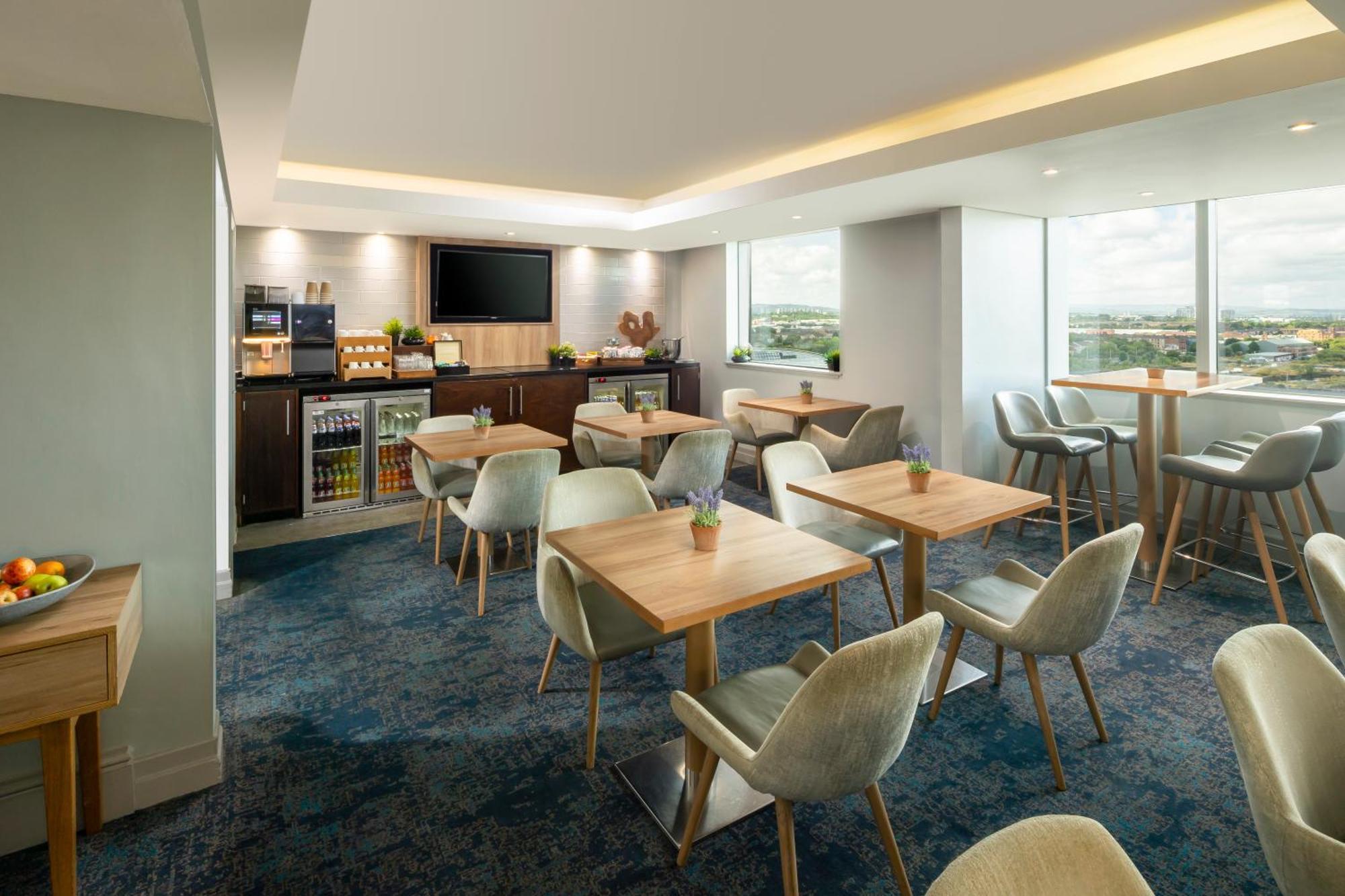 Crowne Plaza By Ihg Hotel