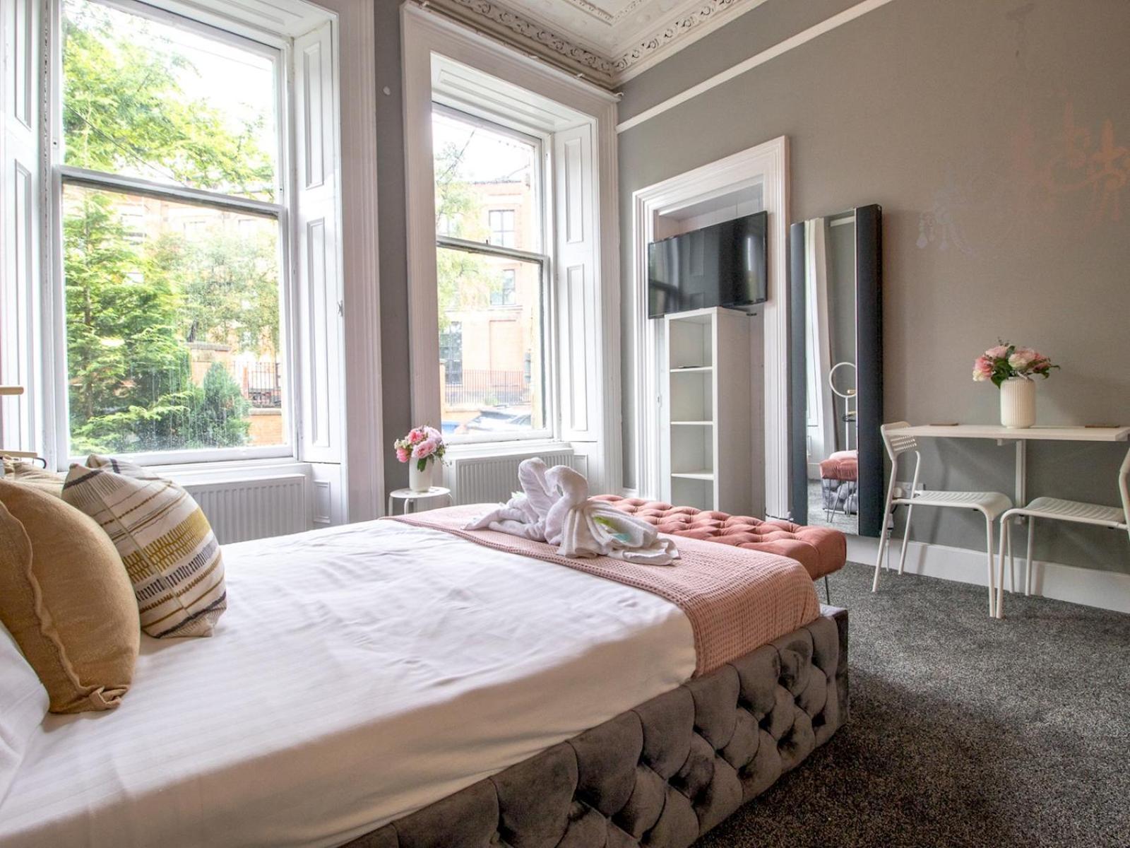 Pass The Keys Dream With Loft West End Apartment *