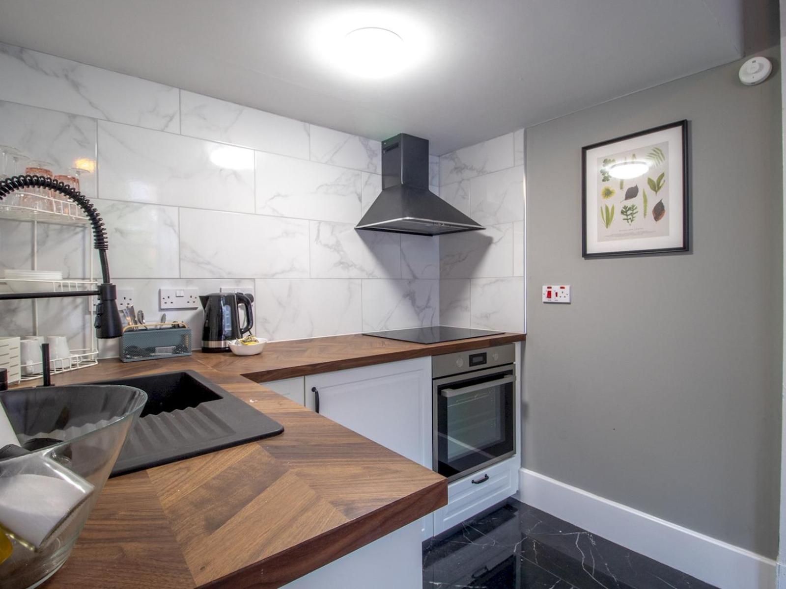 Apartment Pass The Keys Dream With Loft West End *