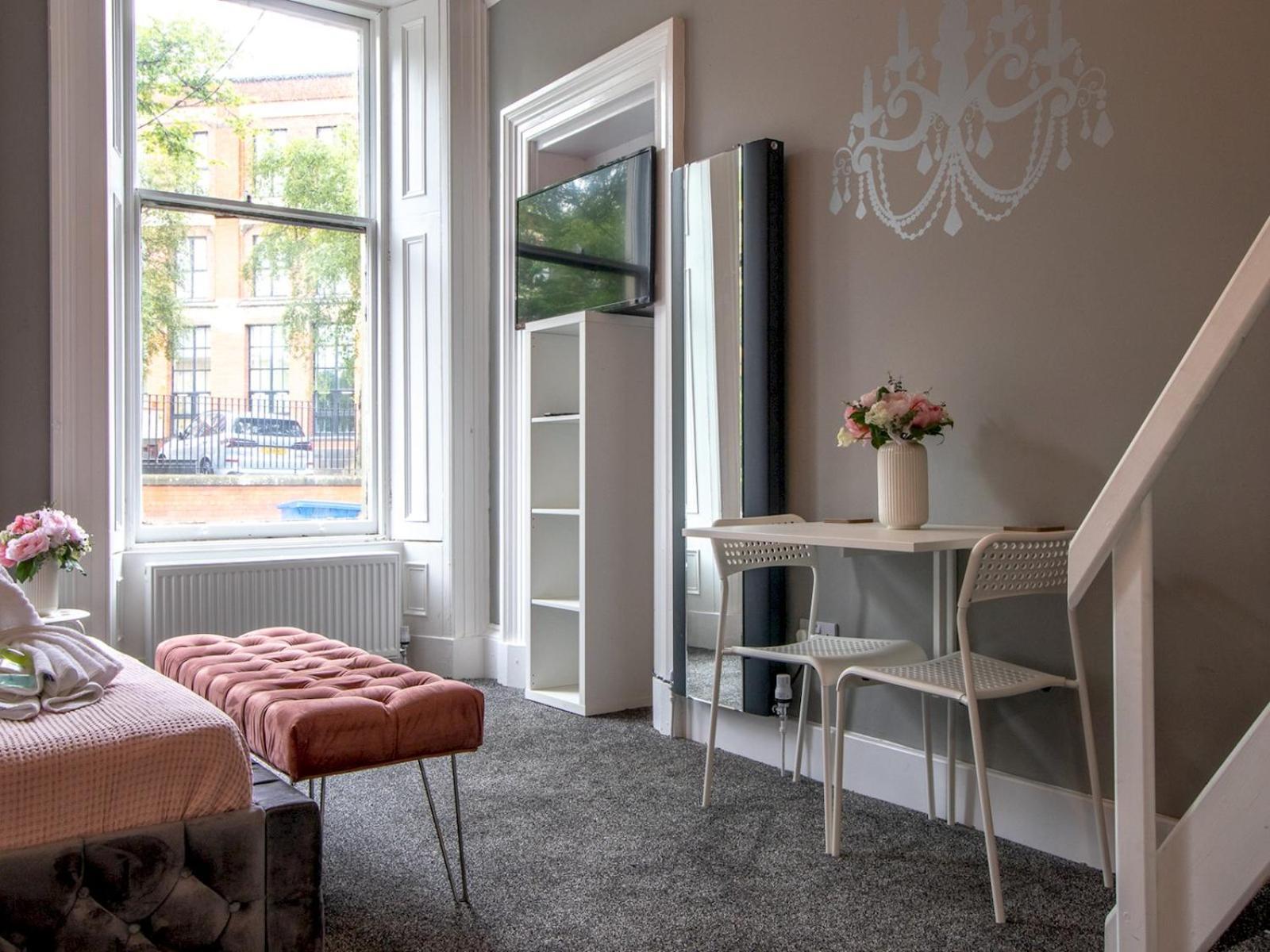 Apartment Pass The Keys Dream With Loft West End