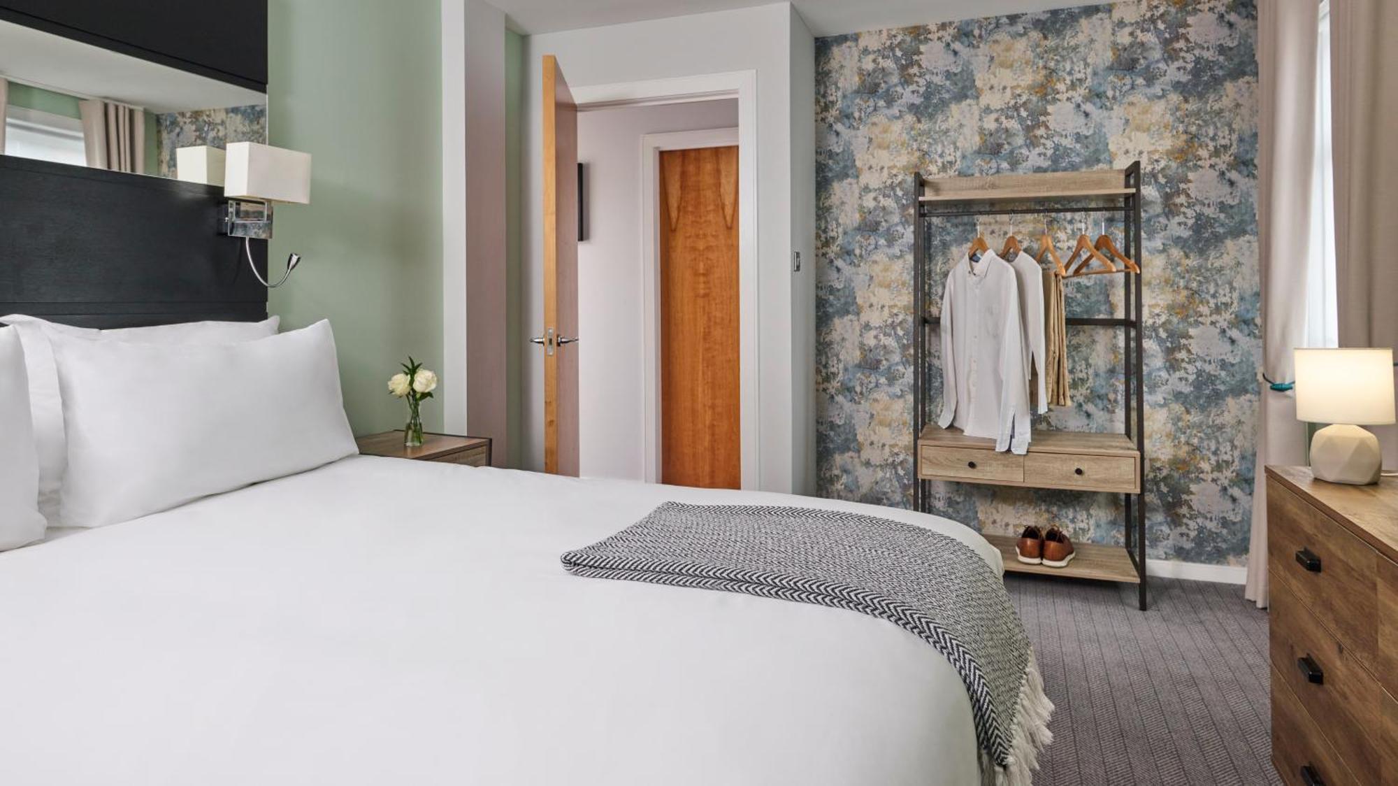 Fraser Aparthotel 4*