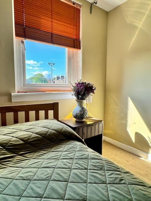 Apartment Two Bedroom Maisonette In The Heart Of The West End
