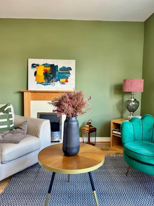 Two Bedroom Maisonette In The Heart Of The West End Apartment Glasgow