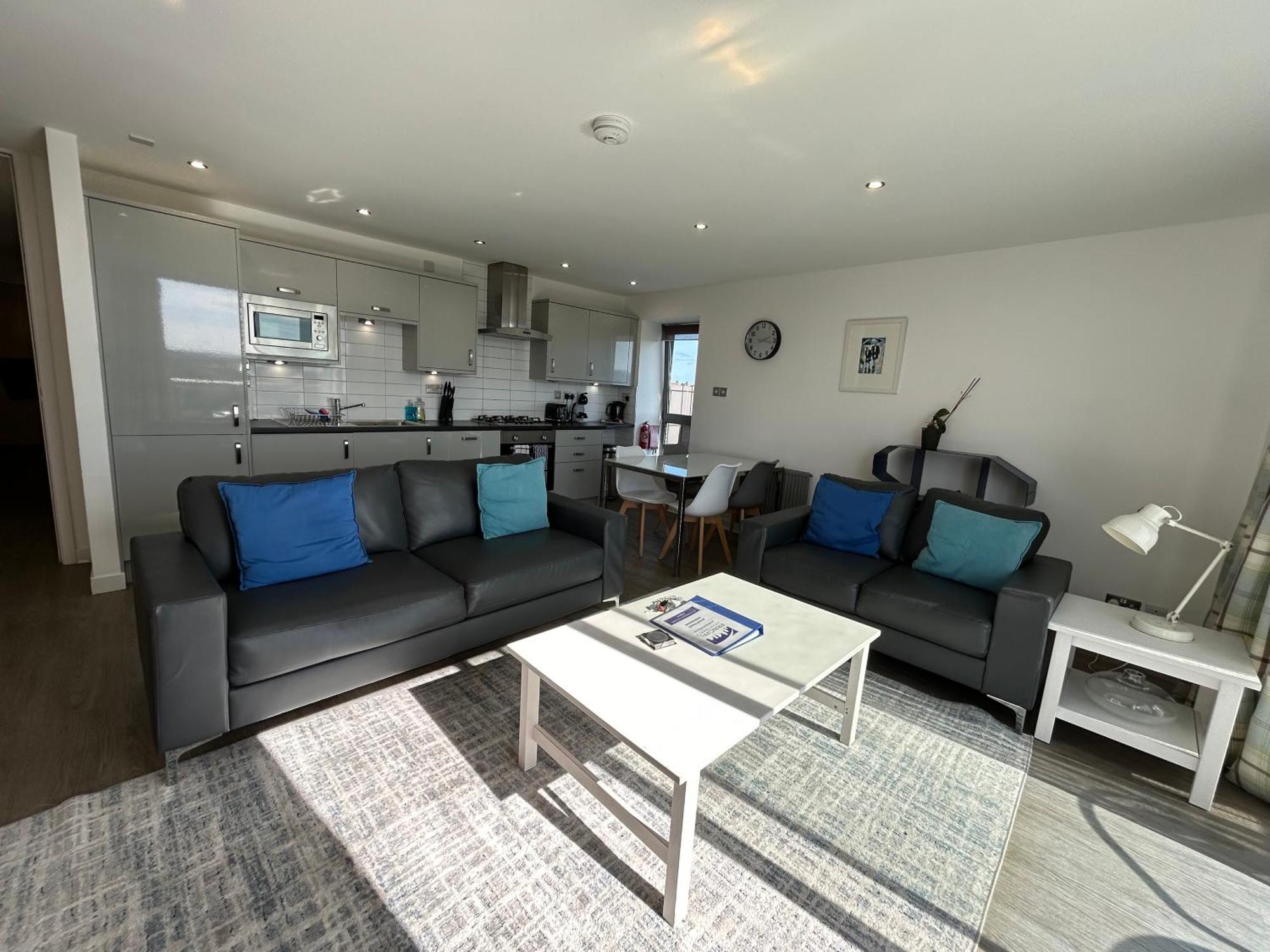 Principal - Clyde Waterfront Apartment