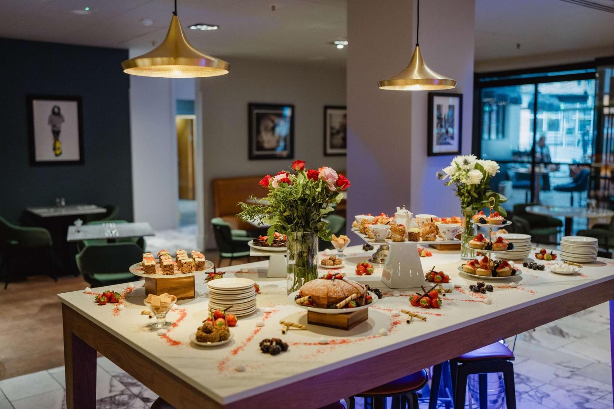 Radisson Blu Hotel, 4*