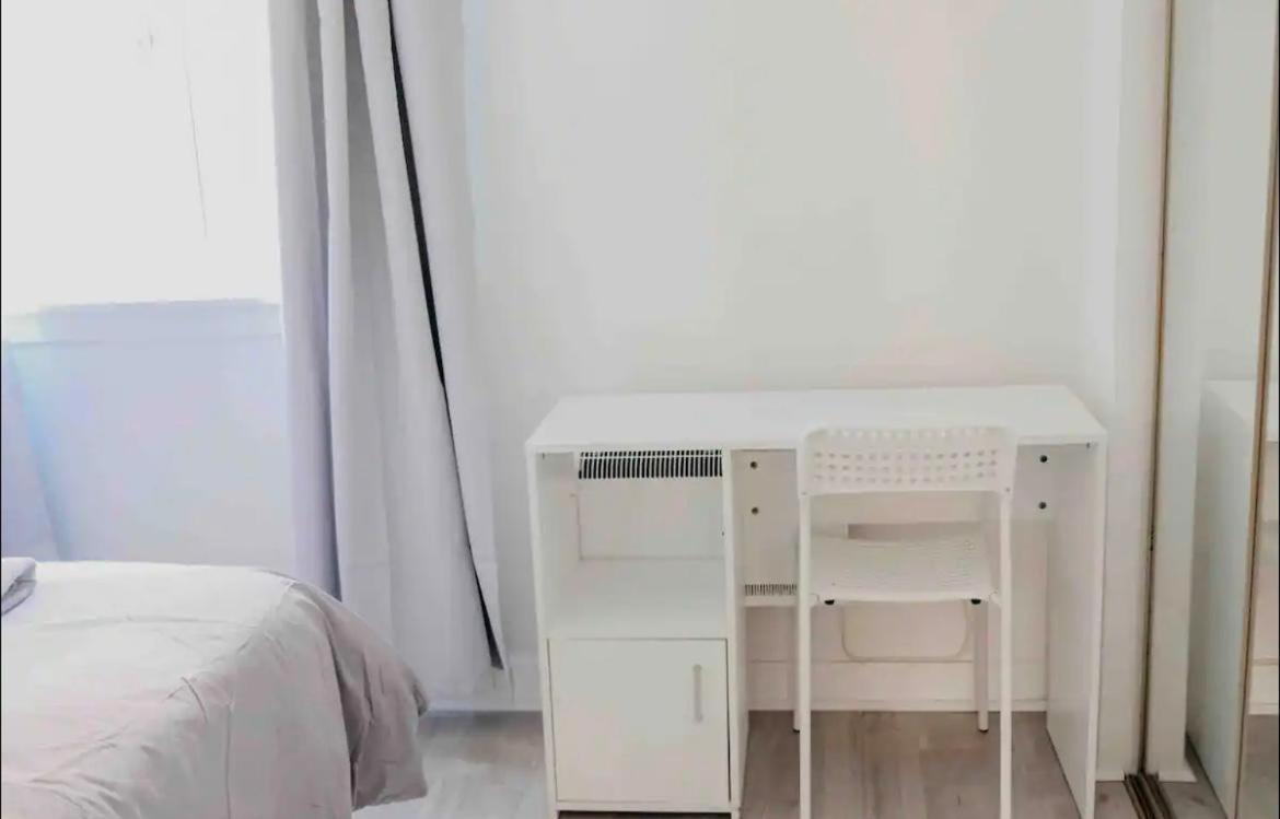 - 1 Bedroom Apartment