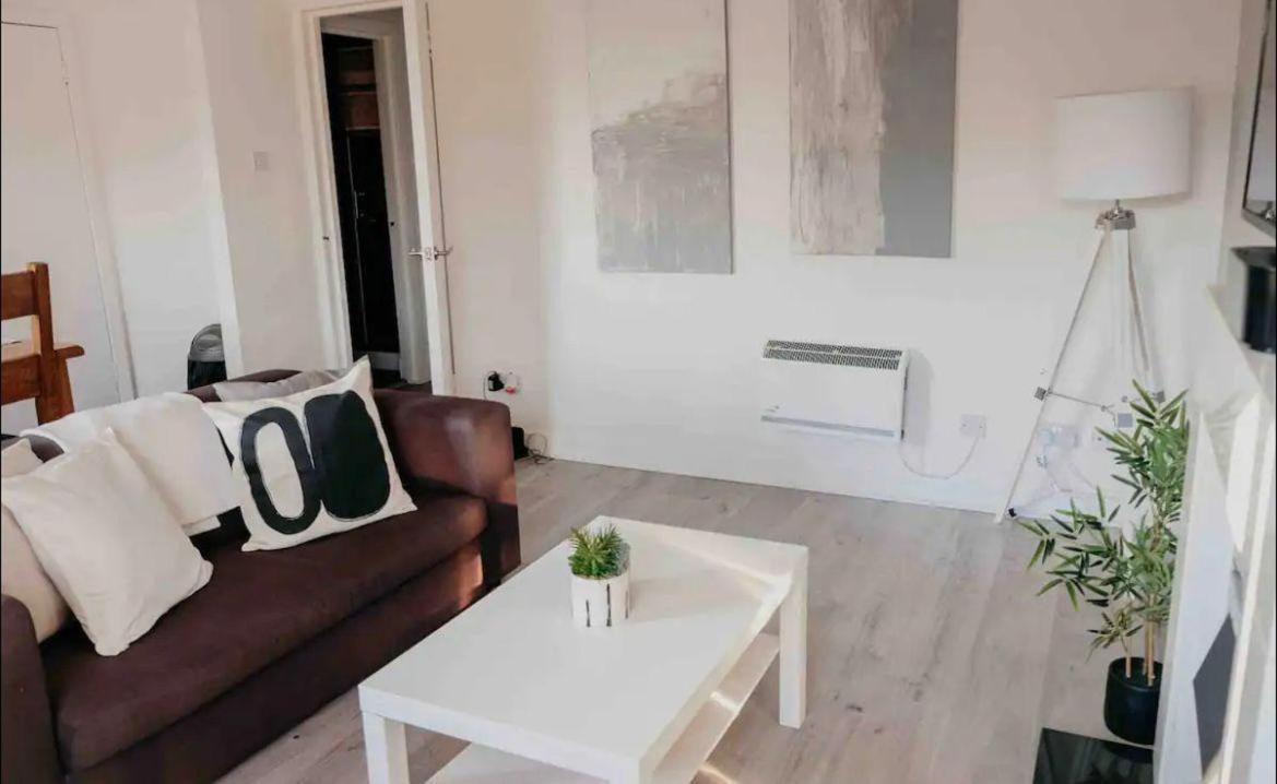 - 1 Bedroom Apartment