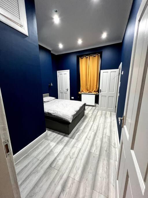 Apartment Queens Park Area, Beautiful Vibrant Ground Floor Lovely Glasgow