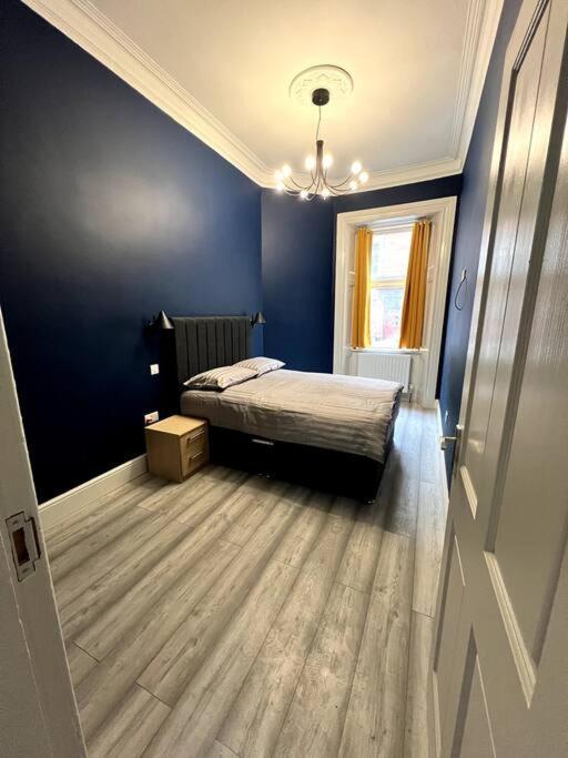 Queens Park Area, Beautiful Vibrant Ground Floor Lovely * Glasgow