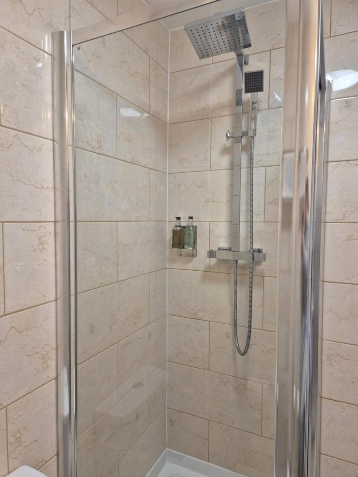 Hotel Douglas 3*
