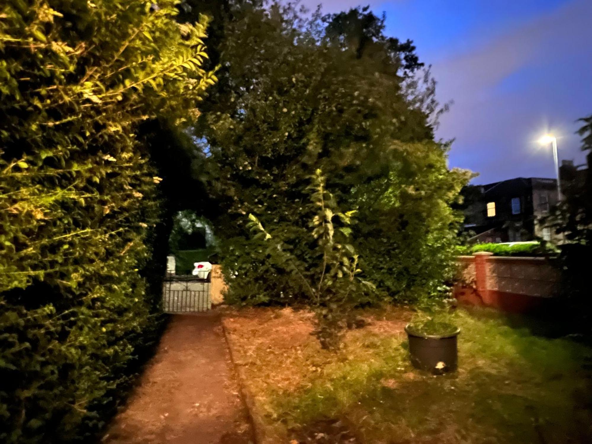 Traditional 5 Bedroom House Free Parking Westend