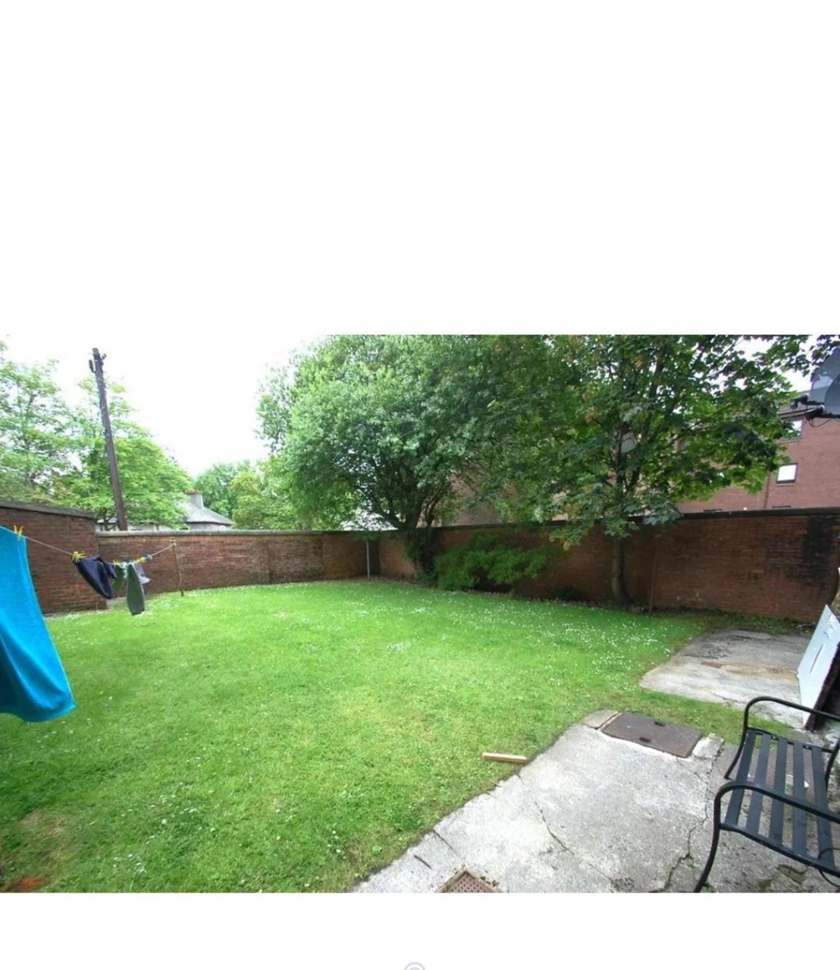 Flat In Close To Local Amenities Apartment