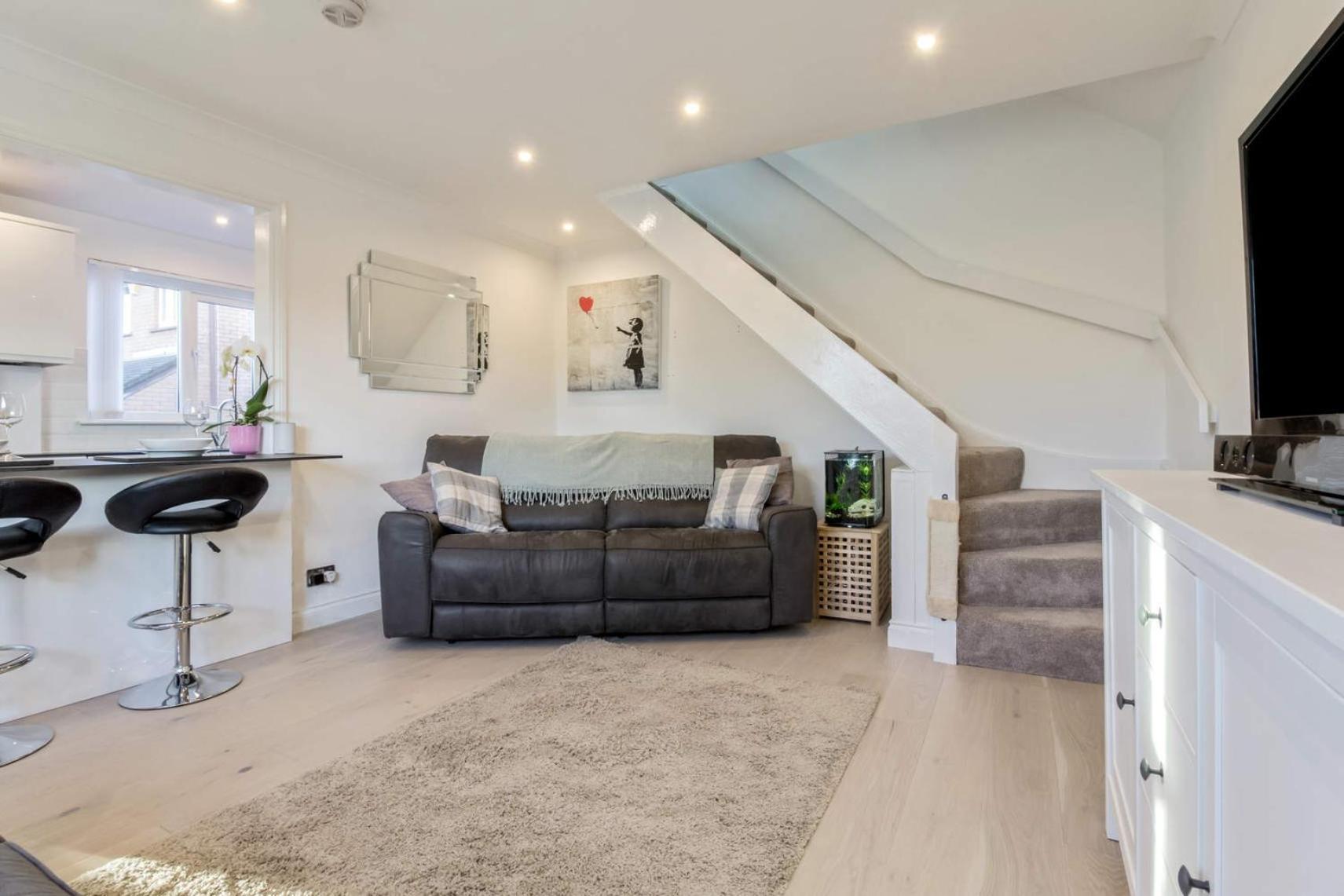 Bonnie Home, Queens Park, Centre And Hampden Stadium Nearby Holiday home
