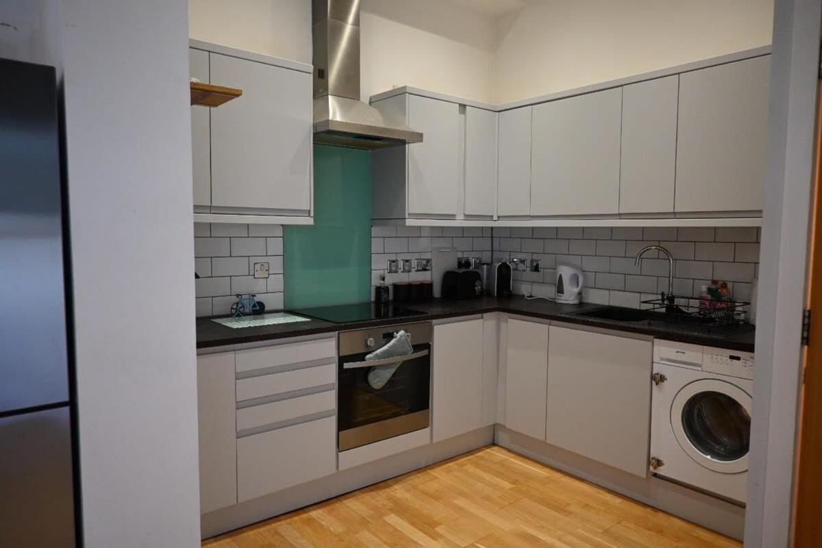 Apartment Stunning Centre Duplex Glasgow