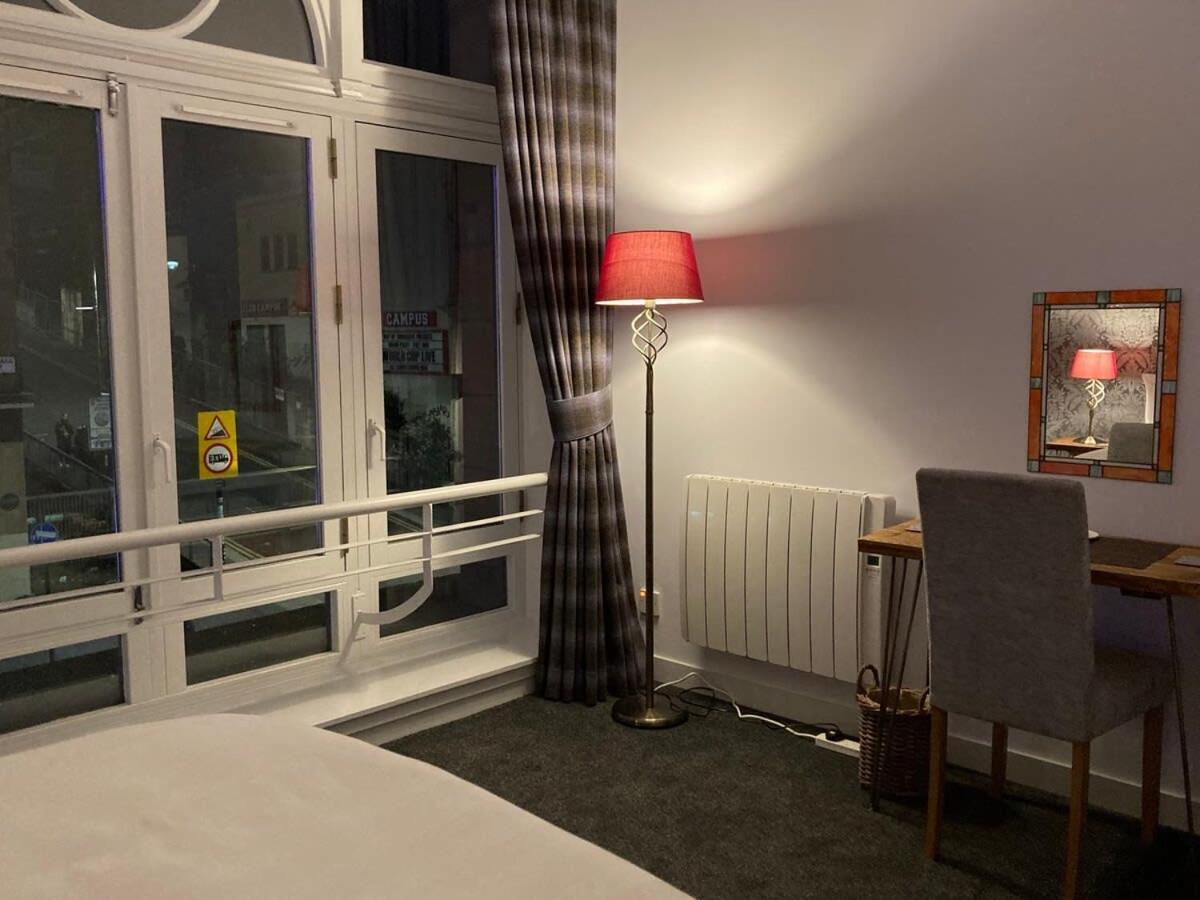 The Art Flat Glasgow