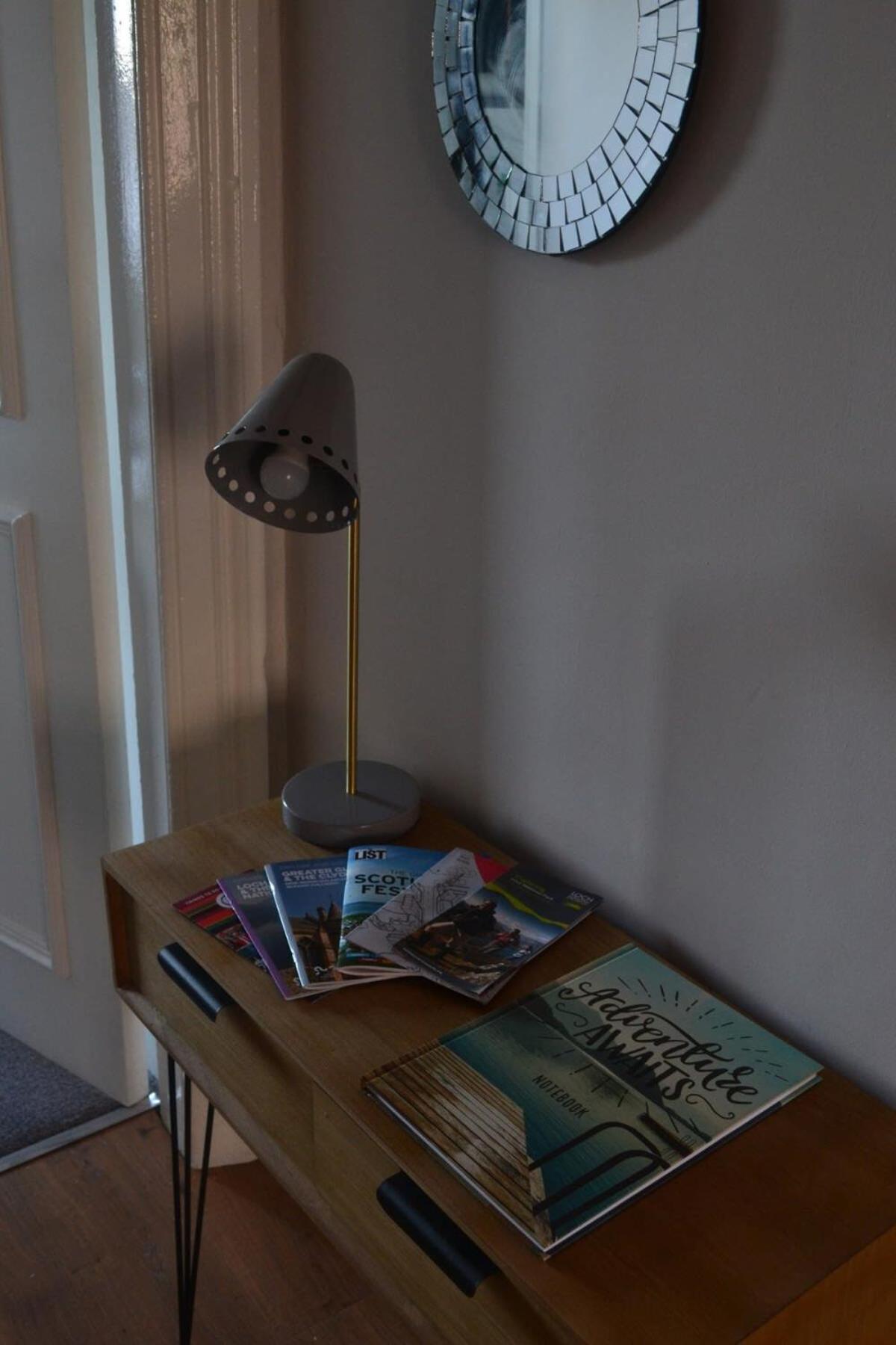 2 Bedroom Oasis In Centre * Glasgow