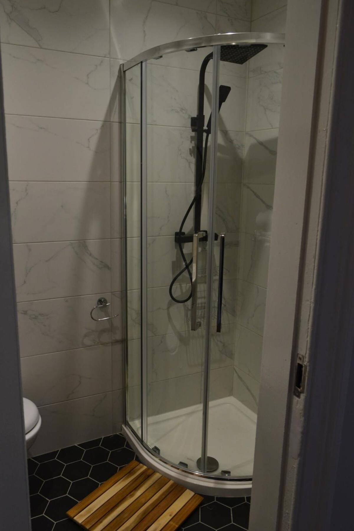 2 Bedroom Oasis In Centre * Glasgow