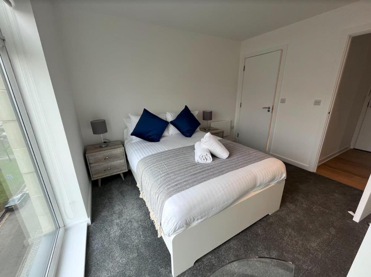 Stylish Newly Decorated 2 Bed Glasgow