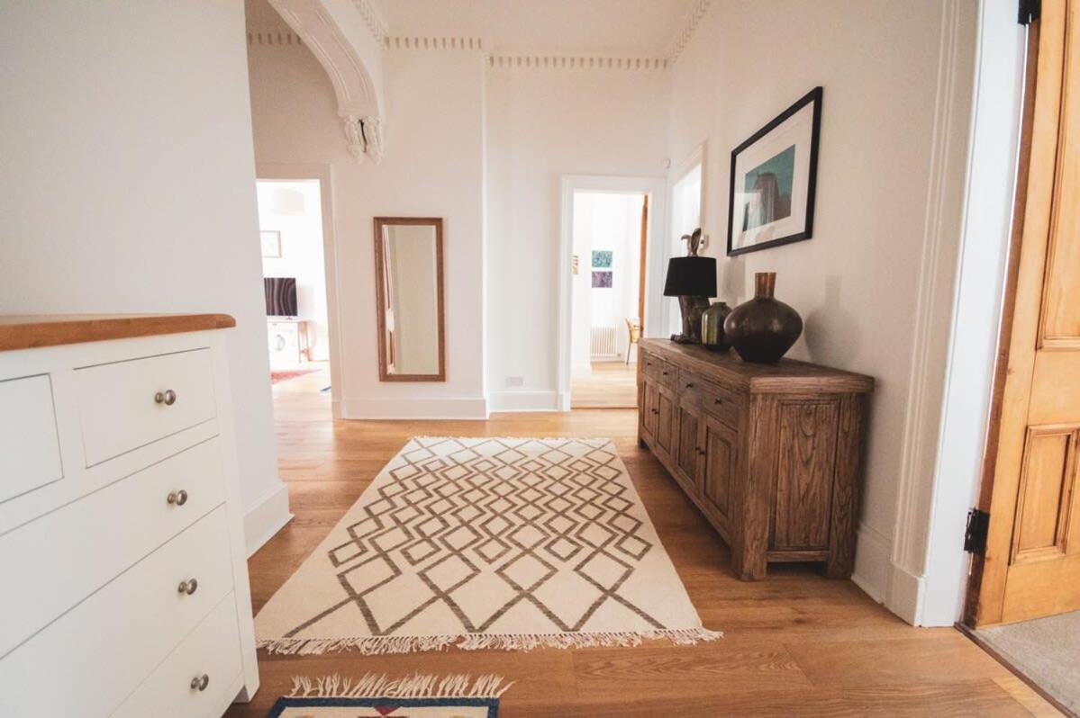 Holiday home Stunning 3 Bed Flat In The Heart Of The West End