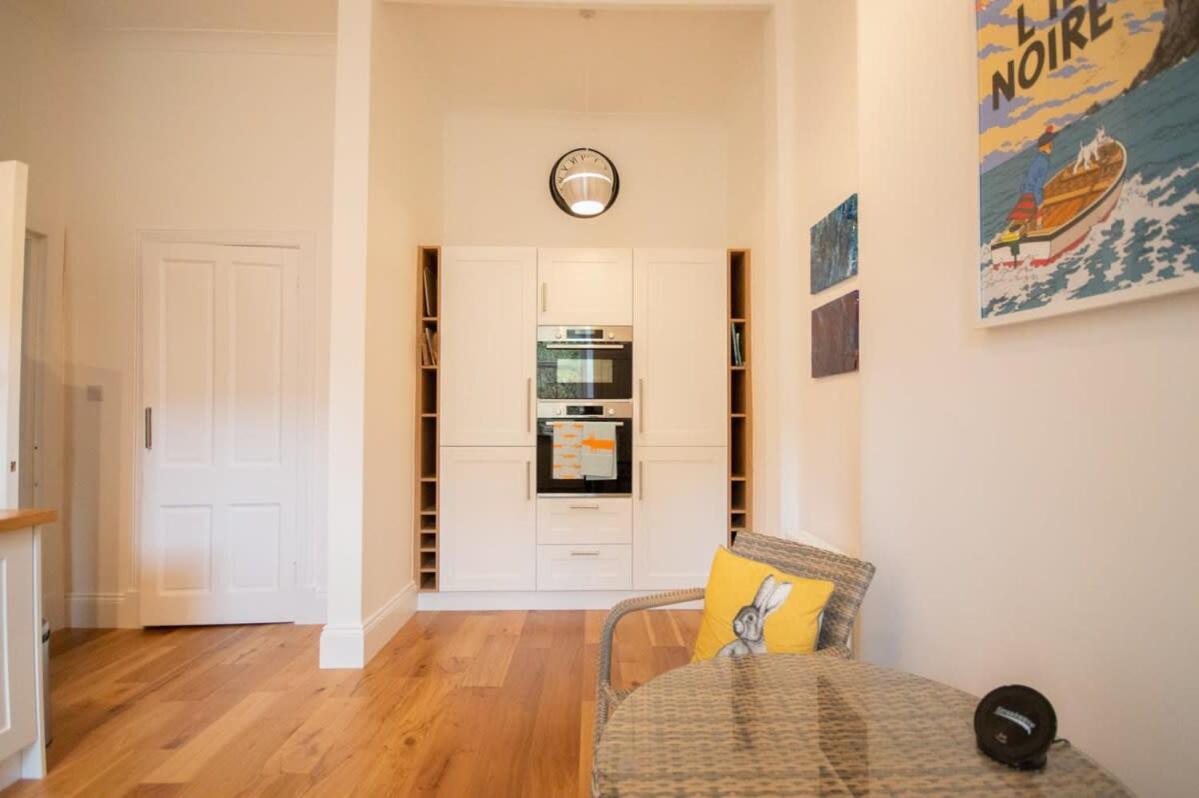 Holiday home Stunning 3 Bed Flat In The Heart Of The West End Glasgow