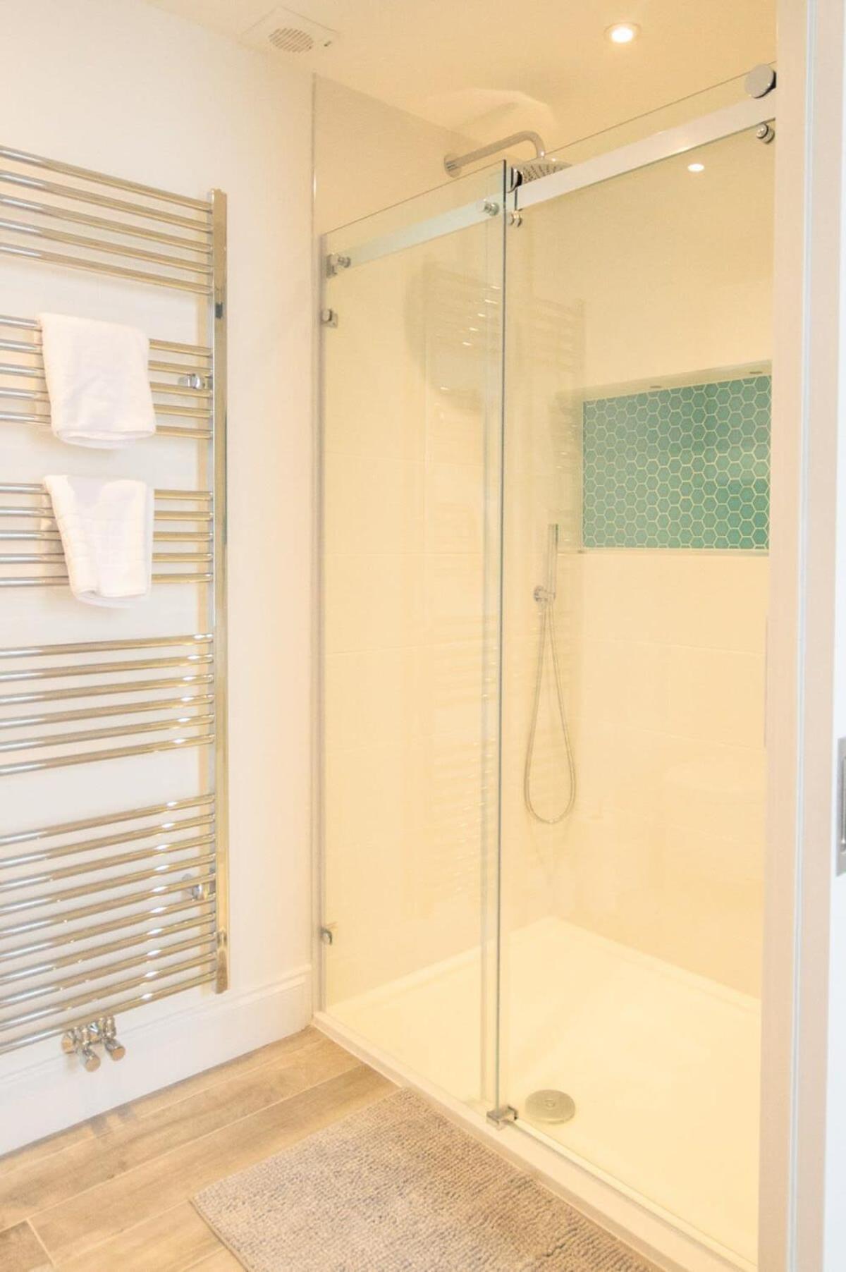 Stunning 3 Bed Flat In The Heart Of The West End Holiday home